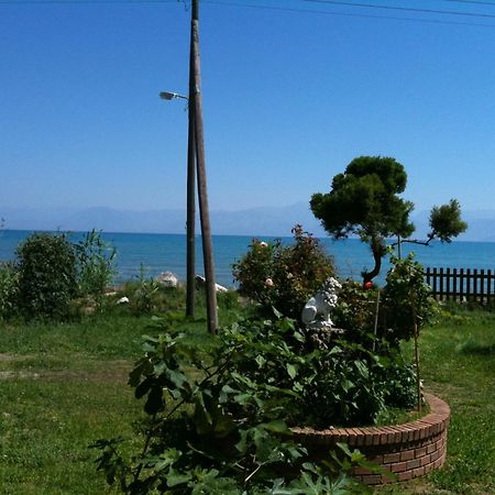 Makris Apartments Roda (Corfu) Exterior foto